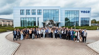 Internationale Elite der Dentalbranche zum Dialog bei VOCO