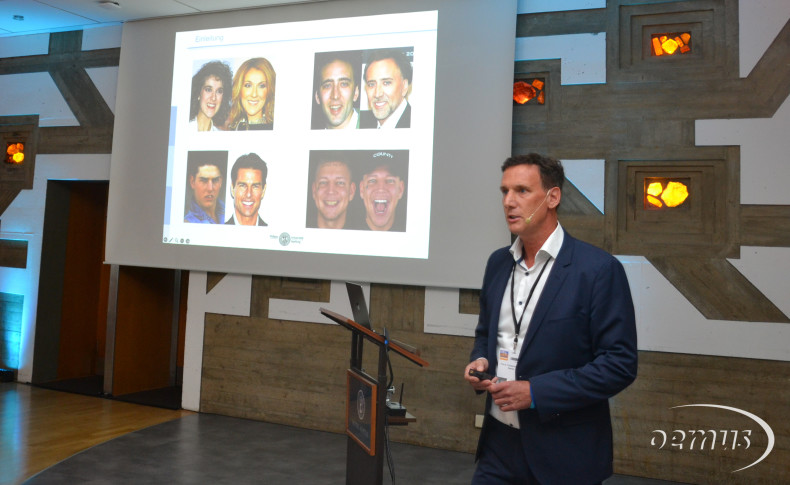 Vortrag “Möglichkeiten nichtchirurgischer ästhetischer
Korrekturen bei Parodontalpatienten“ mit 
Prof. Dr. Thorsten M. Auschill