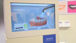 SCHOTT AG auf der IDS 2017