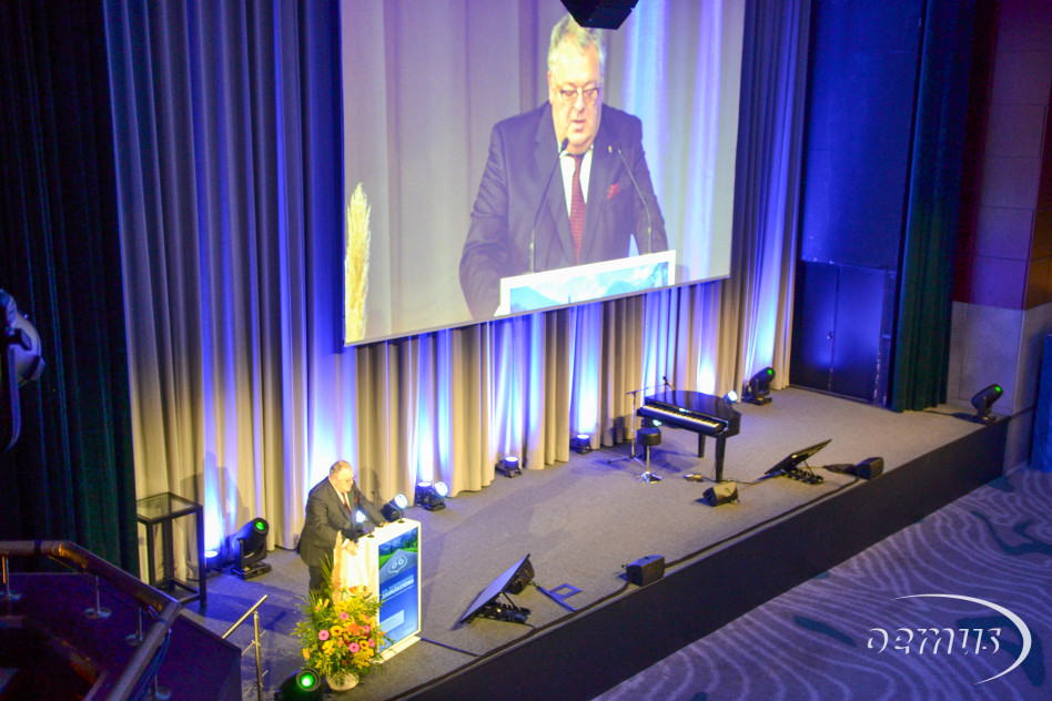 Dr. Dr. Frank Wohl eröffnete den 66. Bayerischen Zahnärztetag 2025.