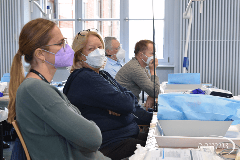 LiveOP, Table Clinics und hochkarätige Vorträge in Berlin ZWP online