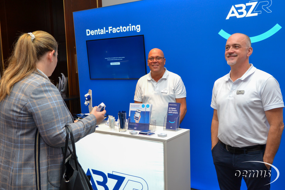 Am Stand der Fa. ABZ-ZR