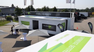 Kulzer Mobile Academy ist auf Tour!