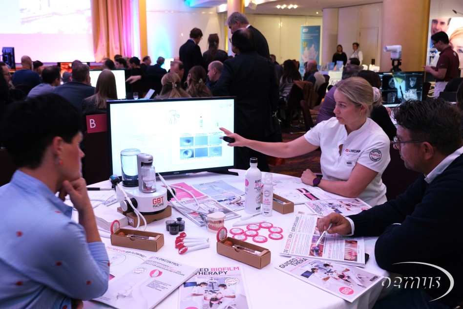 Vanessa Borken im Table Clinic zum Thema "GBT Prophylaxe mit System".
