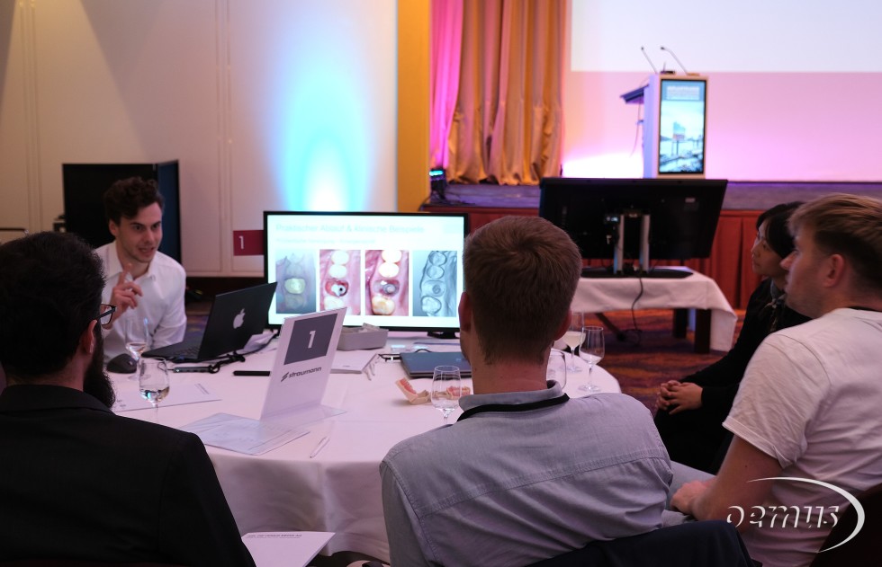 Severin Rothlauf (Straumann): "Individuelle, chairside gefertigte Heilungsabutments bei Sofortimplantationen - ein digitaler Workflow für optimale Emergenzprofile"