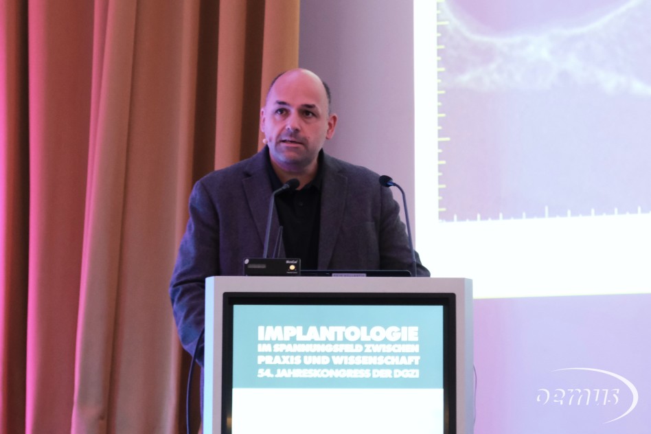 Prof. Dr. Matthias Karl gibt spannende Einblicke zum Thema "Trouble in der Implantatprothetik".