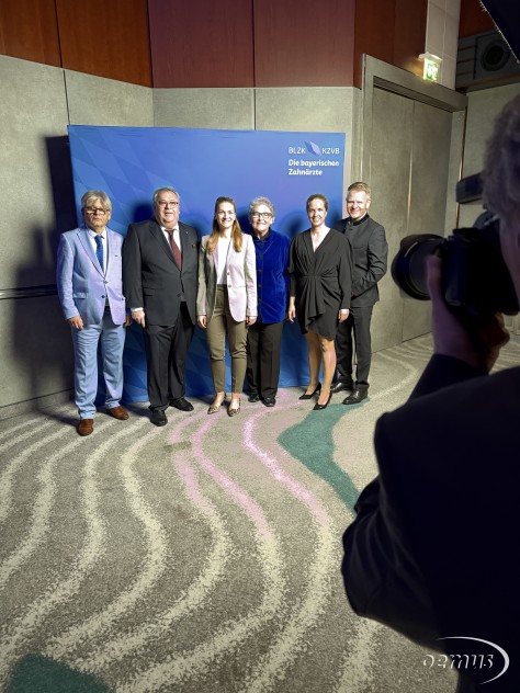Fototermin mit Dr. Rüdiger Schott, Dr. Dr. Frank Wohl, Judith GerlachMdL, Dr. Barbara Mattner, Dr. Marion Teichmann, Dr. Jens Kober