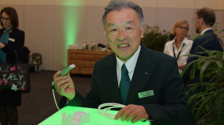 GC präsentiert Innovationen der analogen und digitalen Dentalwelt