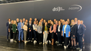 IDS 2023 – MEDIALOUNGE der OEMUS MEDIA AG & DTI